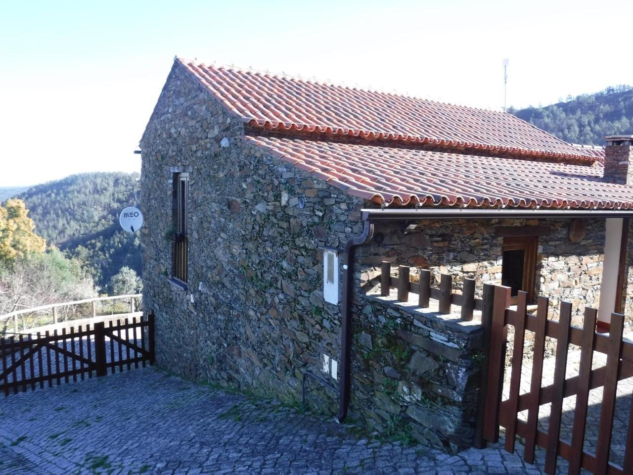 Penzion Casa Da Comareira Góis Exteriér fotografie